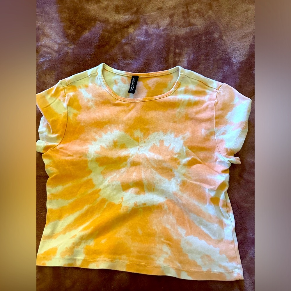 Cute Orange Heart Crop Tee
